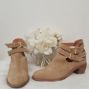 NEW TED&MUFFY Tan Leather Boots Strappy Ankle Booties NWOB